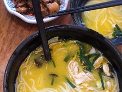 -桥香园过桥米线(国贸店)