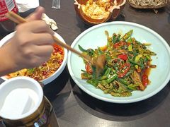 -川流不息·地道川菜·小龙虾(松东路店)