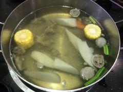 招牌牛腩牛筋锅-宴全牛粤来越牛潮汕鲜牛肉火锅(海州万达广场店)