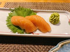 三文鱼手握-半藏居酒屋(香港花园店)