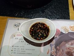 -洪氏嗨捞·广东猪肚鸡·椰子鸡火锅(西咸万象城店)