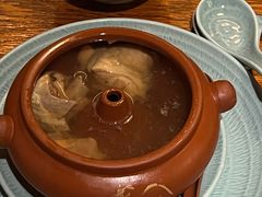 云南名材汽锅鸡&nbsp;/例-丽江金茂凯悦臻选酒店-滇香馆