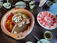 菌王奇香锅-滇釜火锅·能喝汤的火锅(车公庄店)