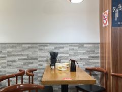 -黄阿姨锅贴大王(万航渡路店)