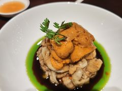 酱麻油海胆拌秋茄-杭州西子湖四季酒店·金沙厅