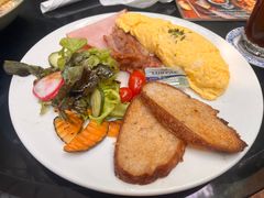 -Fern Forest Cafe