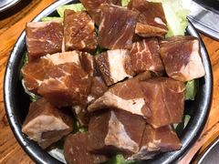 坛子大块肉-原始泥炉烤肉(总店)