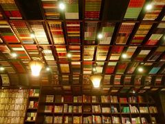 -钟书阁(松江泰晤士小镇店)