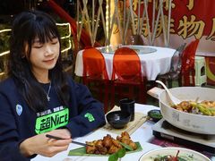 -刘姐啤酒鱼民族演艺餐厅(西街总店)