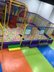 -蹦贝运动中心·蹦床·攀岩·闯关(龙岗店)