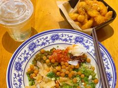 -甘掌门·化州驰名牛杂粉(越秀店)