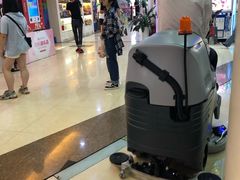 -鸿通城购物中心