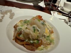 黑毛节瓜滚黑毛猪肉汤+大虾球蛋捞河-嘉麟楼