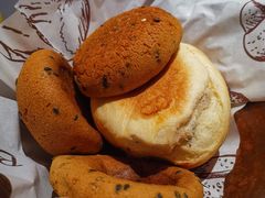 餐前欧式面包-YUE·6·西式融合餐厅(外滩六号店)
