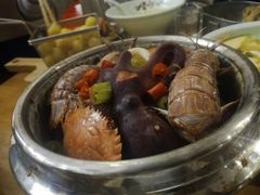 石锅海鲜-蓝珊甄选海鲜自助·火锅大排档(近阿那亚店)
