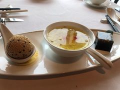 黑枸杞桂花糕-金轩中餐厅 Jin Xuan(浦东丽思卡尔顿酒店)