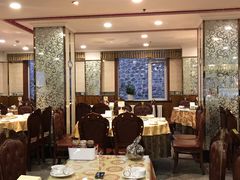 大堂-添福来墨鱼饺子 · 海鲜东北菜(大连星海·黄浦路店)