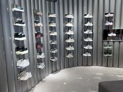 -adidas(滔搏朝阳大悦城店)