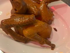 光明卤乳鸽-陈鹏鹏潮汕菜(宝安机场T3航站楼店)