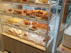 -85度C(生甜甜圈研究工坊·上海平凉店)