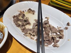 -养牛邓·潮汕牛肉海鲜自助火锅(广州店)