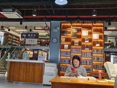 -上海市虹口区图书馆(曲阳分馆)