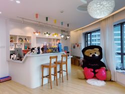 前台-E.L.K造型momopark店