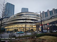 -瑞虹新天地月亮湾