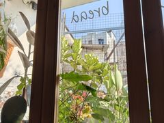 -In Cafe隐食研室