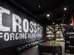 -懒人Club运动健身·运动康复·私教(三迪中心店)