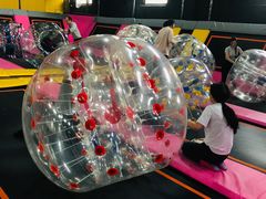 -嘿哟动霸CHUA·新潮玩运动娱乐中心·蹦床滑冰团建乐园