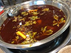 -肖肖酸萝卜鱼火锅(总店)