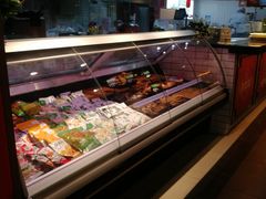 -中百仓储超市有限公司(越秀星汇维港店)
