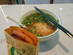 -伊北味·清真青海拉面村(延安路店)