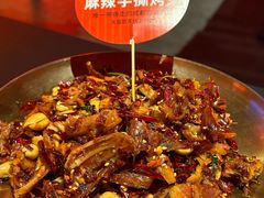 -何师烧烤Pro ··江湖川菜·小龙虾·精酿啤酒(太古里旗舰店)