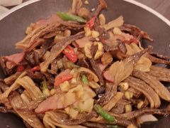 -东北范·金牌肘子·杀猪菜(美乐城店)