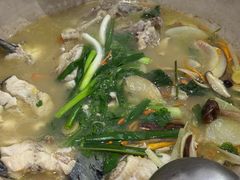 -姚记抚仙湖石锅鱼庄