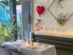 -春树下·树屋花房西餐厅(罍街AS1980店)