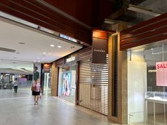 -东荟城名店仓