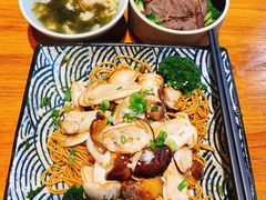 松茸干拌面-囿面传统制面馆(中央路店)