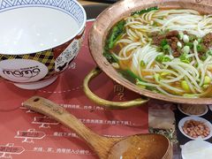 铜锅肉酱米线-妈妈故事米线(市府恒隆店)