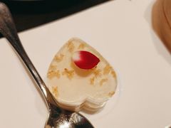 -玥轩YUE HIN(IFS国际金融中心店)