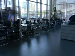 -天津波士信达奔驰4S店(卫津南路店)