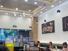 -佰搭果·广式茶餐厅(西华路店)