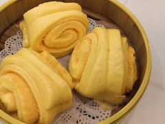 甘笋汁奶花卷-中山国际酒店中餐厅