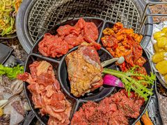 -啊美丽炭火烤肉(滑翔一店)
