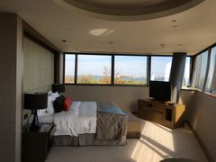 -上海滴水湖皇冠假日酒店