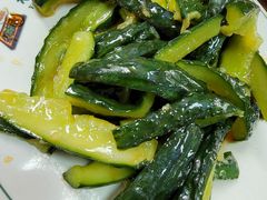 酸辣瓜条-清真永恒华威肉饼(潘家园店)