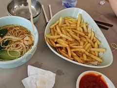 -静之湖湖畔餐厅