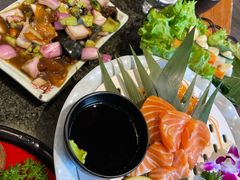 生吃三文鱼-梦山水日本烧肉(五四广场店)